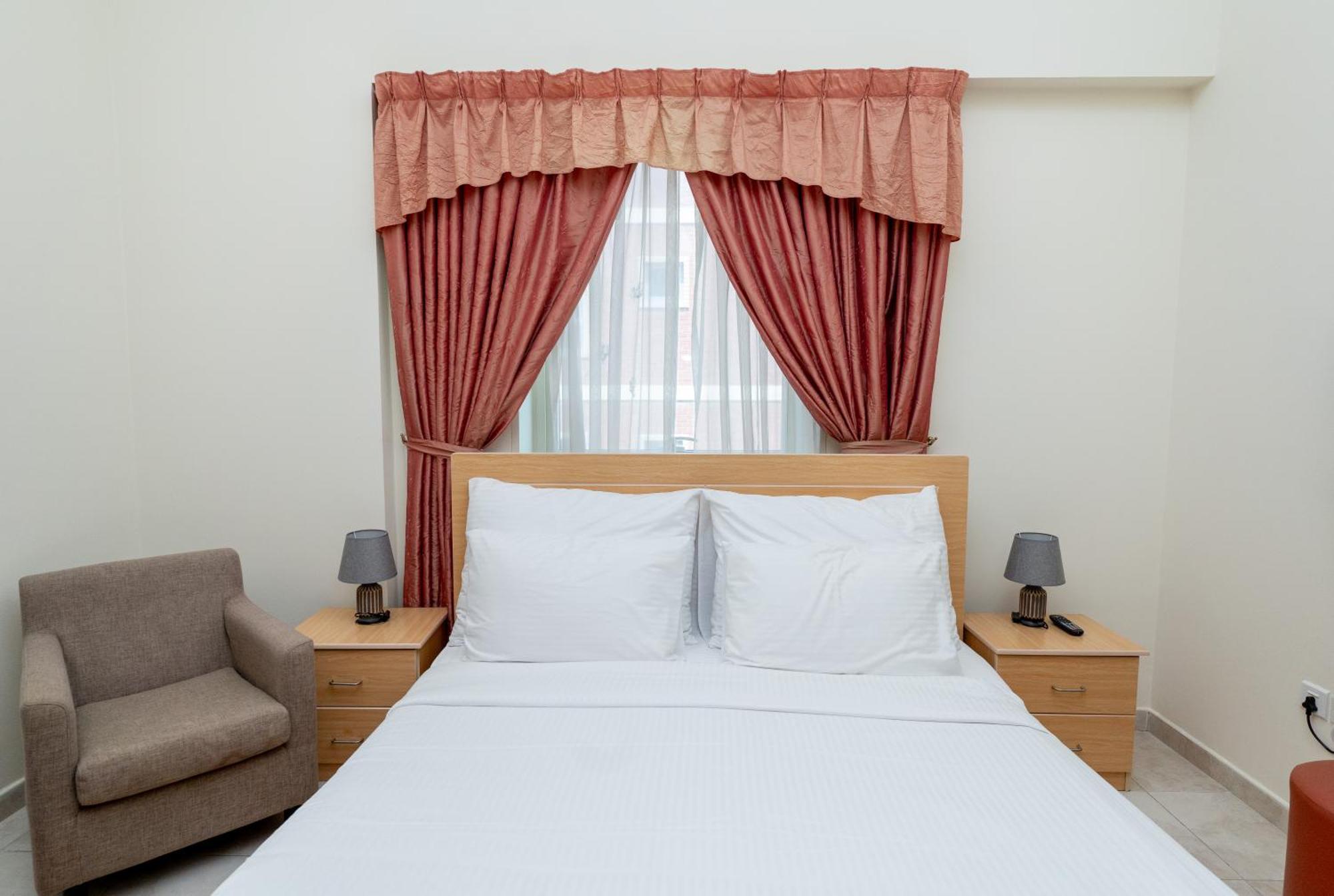 Al Raya Hotel Apartments Dubai Exterior foto