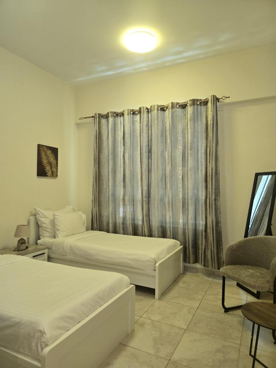 Al Raya Hotel Apartments Dubai Exterior foto